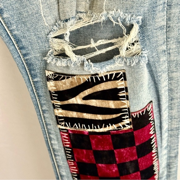 AMIRI Light Blue Skinny Jeans with Patterned Patches - Picture 7 of 10